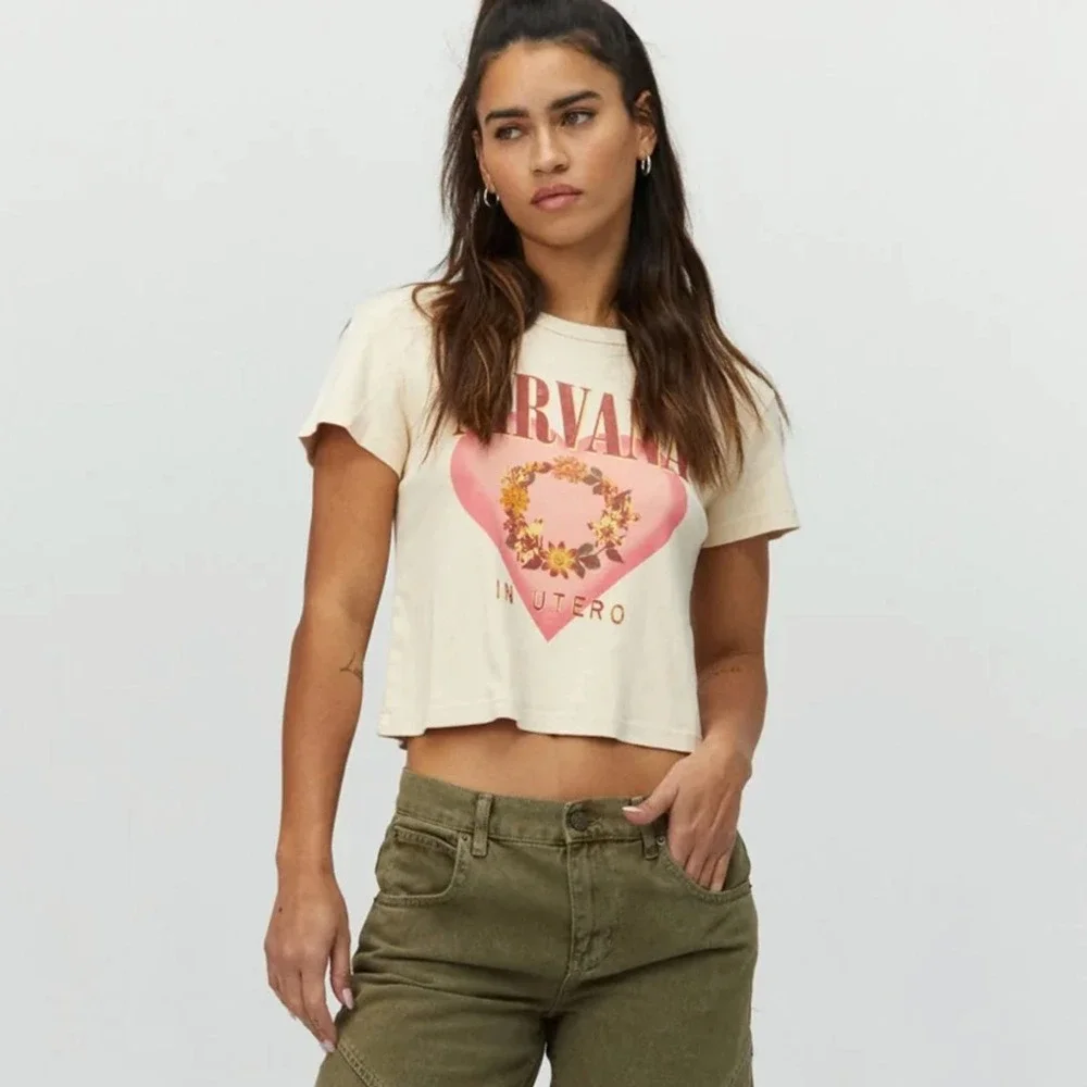 FREE PEOPLE NWOT Nirvana In Utero Heart Shaped Box Band Tee Shrunken XL - Picture 1 of 7